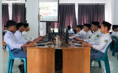 Optimalisasi Ujian Madrasah Berbasis Komputer 2026 dalam Bingkai Akhlak